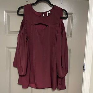 Cold shoulder top